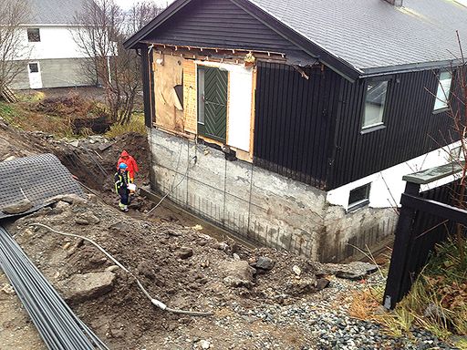 Arbeide på grunnmur til enebolig